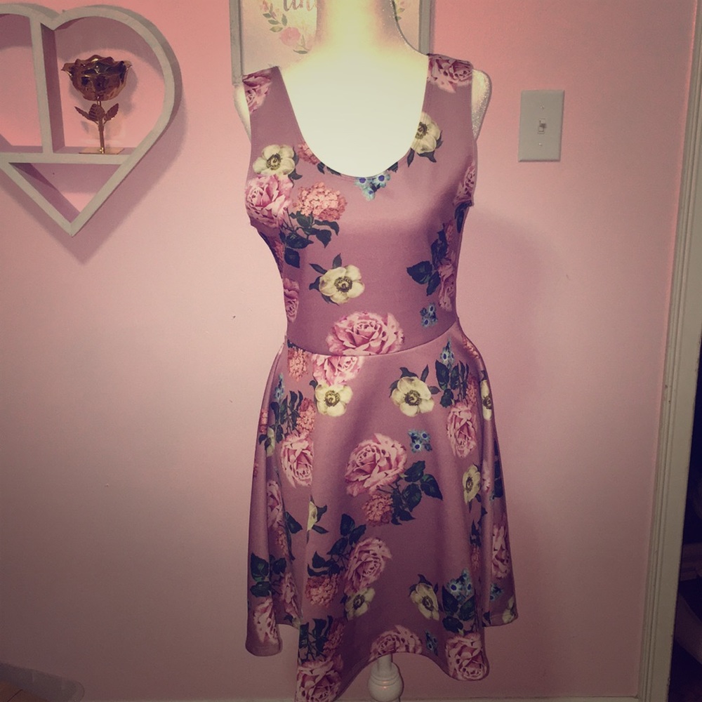 Derek Heart Purple floral dress L